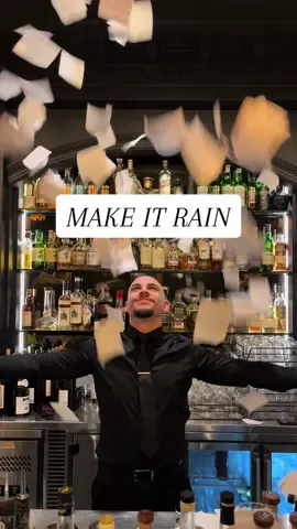 Rush hour 4 🎬🍸🤣  #funny #workhumor #restaurant #bar #melbourne #jokes #bartender 