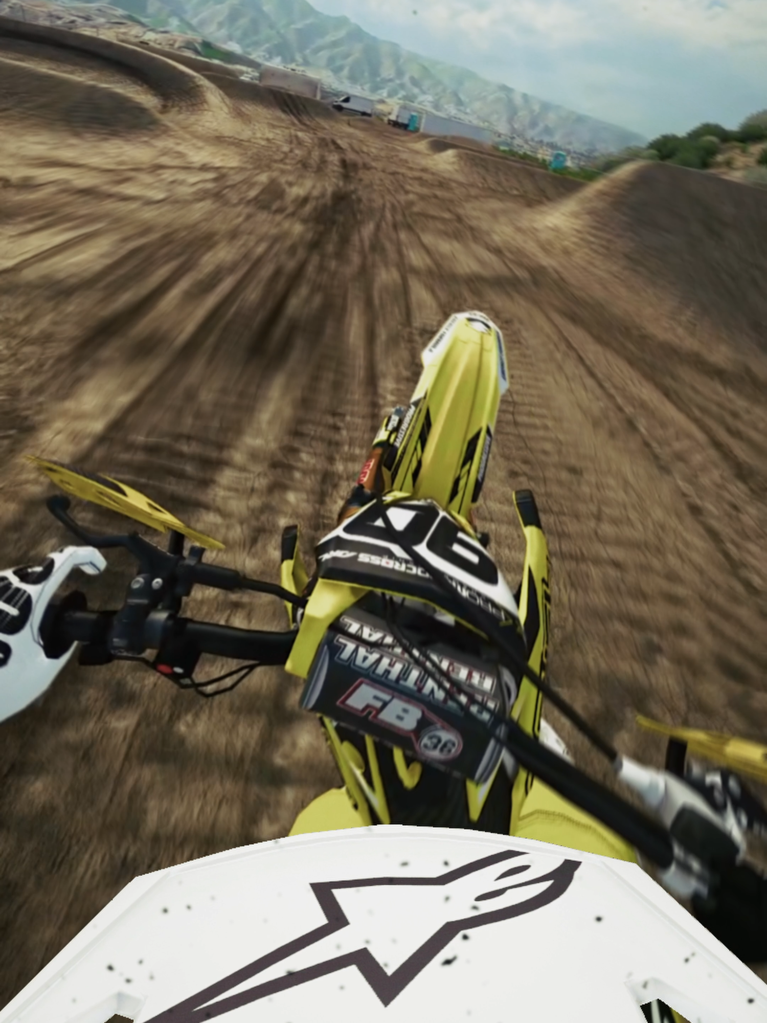 MX BIKES IS THE MOST REALISTIC GAME? #mxbikes #troyjannn