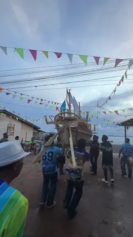 ประเพณีลอยเรือ(อารีปาจัก) #อูรักลาโวยจบ้านสังกาอู้ #เกาะลันตา #อนุรักษ์วัฒนธรรมไทยโบราณ #ส่งบรรพบุรุษไปยังบ้านเดิม #ไทย🇹🇭มาเลเซีย🇲🇾อินโดนีเซีย🇲🇨 