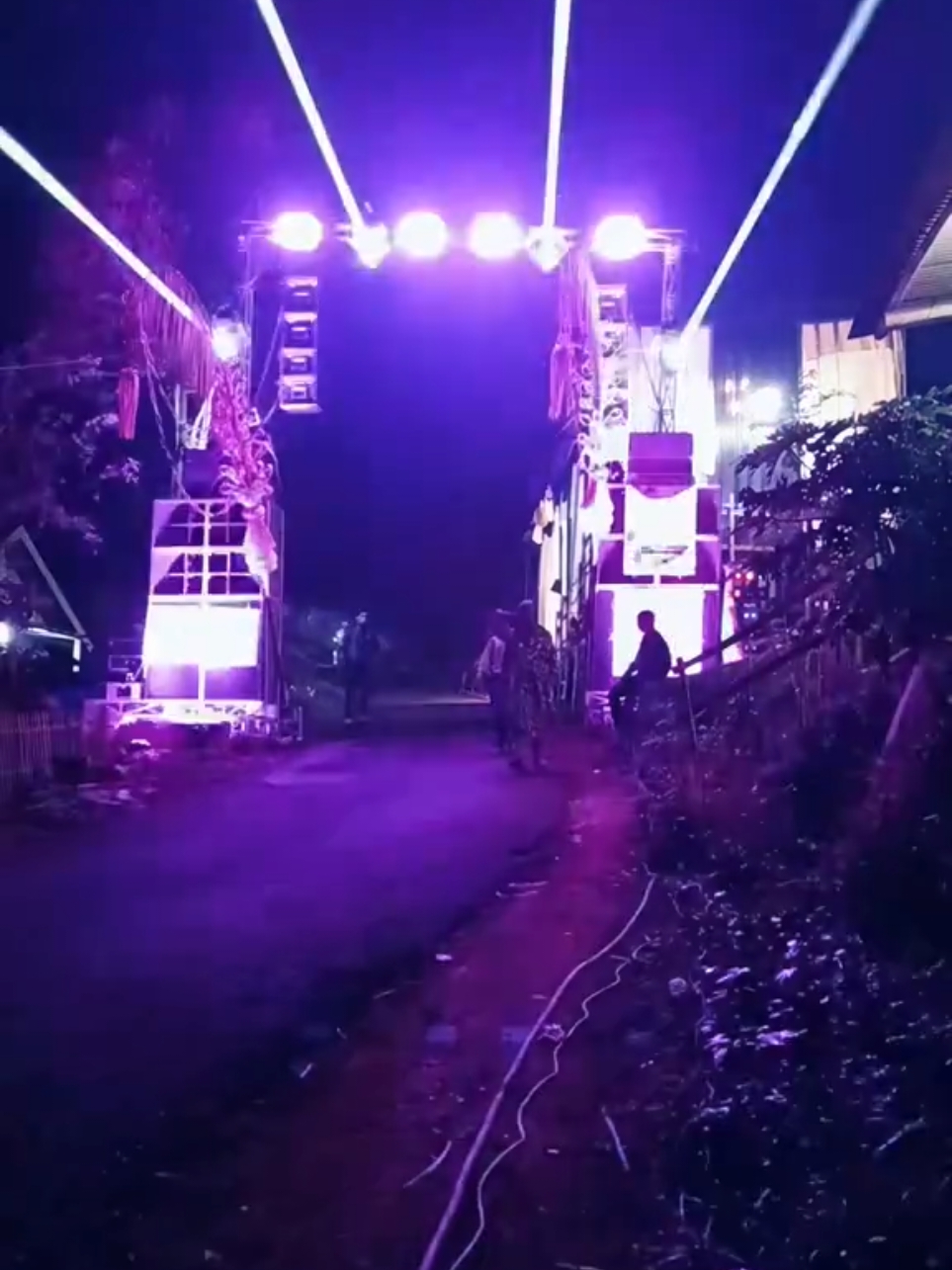 mode gapuro feat jaya abadi lighting #jmaudionongkojajar #soundpasuruanhoreg #fyp #soundsystemindonesia #soundsystemmalang 