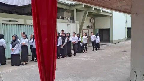 Suasana CAT SKD CPNS 2024 dan peserta berantrian ambil barang di tempat penitipan barang #pyf