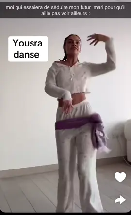 Pas de danse de Yousra lkh #yousralkh #yousra #pourtoi #fyp #pourtoii #telerealite #yousratokyolkh #danse 
