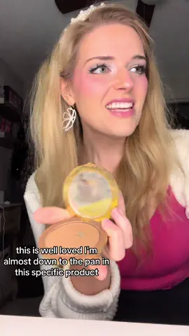 Too Faced: Bronzer for Lazy/Busy people who ❤️ makeup! #toofacedcosmetics #chocolatebronzer #lazygirlmakeup #lazygirl 