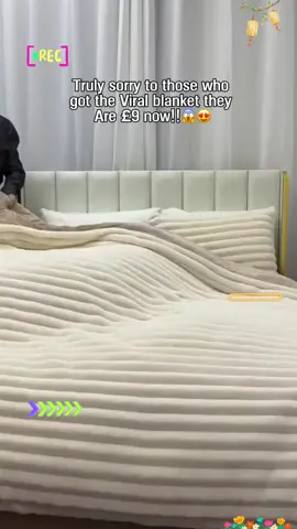 #ad These blankets are just fab for the price #TikTokMadeMeBuyIt #blanket #warmth #cosy #Home #homedecor #blanketlife #blankets #warmthoughts #fypシ゚viral #foryou 