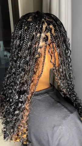 Say less 🤞 #fourwaysbraider #braids #knotlessbraids #naturalhair #braidstyle #fourwayshairstylist #fourwaysbraider #backtoschoolhairstyles 