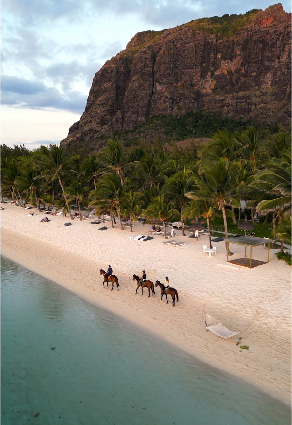 This is Mauritius 🇲🇺 #mauritius #lemorne #lemornebrabant #beach #travel #travellife 🌴