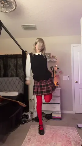going to the kitchen outfit #OOTD #fall