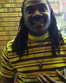Pupa Banja, aka the 'Lyrical Apparel,' is one of Sierra Leone's top rappers. Before heading to the U.S., he was already a legend, and his bars still hit hard. Don’t miss this drop! 🔥 #PupaBanja #LyricalApparel #SierraLeoneRap #hiphop #viral_video 