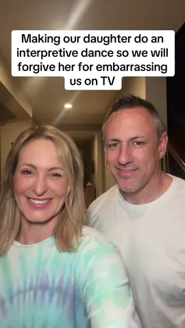 Forcing my parents to do TikTok trends is my new fav thing 😂 #loveisblind 