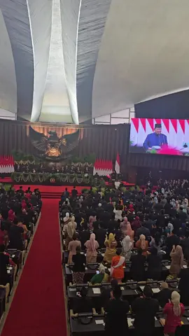 Semangat Membara di Pelantikan Presiden #prabowopresiden2024 #prabowosubianto #presidenrepublikindonesia #dprri 