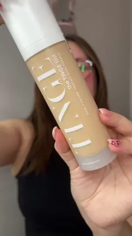 Me enamoré de esta tint 🤯✨@tingebeauty 😍 #tint #beautyhacks #tinting #makeup #tingebeauty #tiktokshop #BlackTikTok #bundle #body 