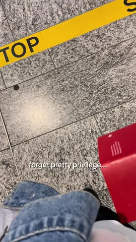 best invention #passportcontrol #passportsecurity #passportphoto #passport #travel #switzerland #swiss #EU #traveltiktok #zurich 