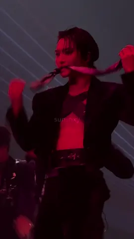 Replying to @Desiray Marshall we knowingly picked to stand on this side of the GA floor for this specific performance, but dam ,,,, I was not prepared🧎 #ateez #atiny #ateezinchicago #ateezrosemont #seonghwa #parkseonghwa #wakeup #ateezwakeup 