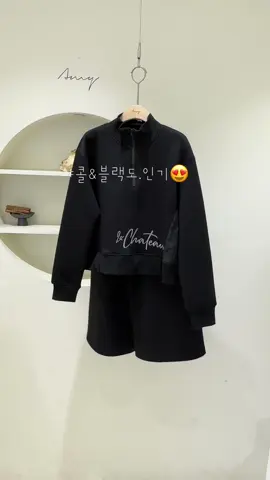 블랙세트도 👍👍 문의 dm주세요 #꾸안꾸룩코디  #트레이닝셋트  #집앞룩 #일상룩코디 #옷추천해드려요 #데일리패션 