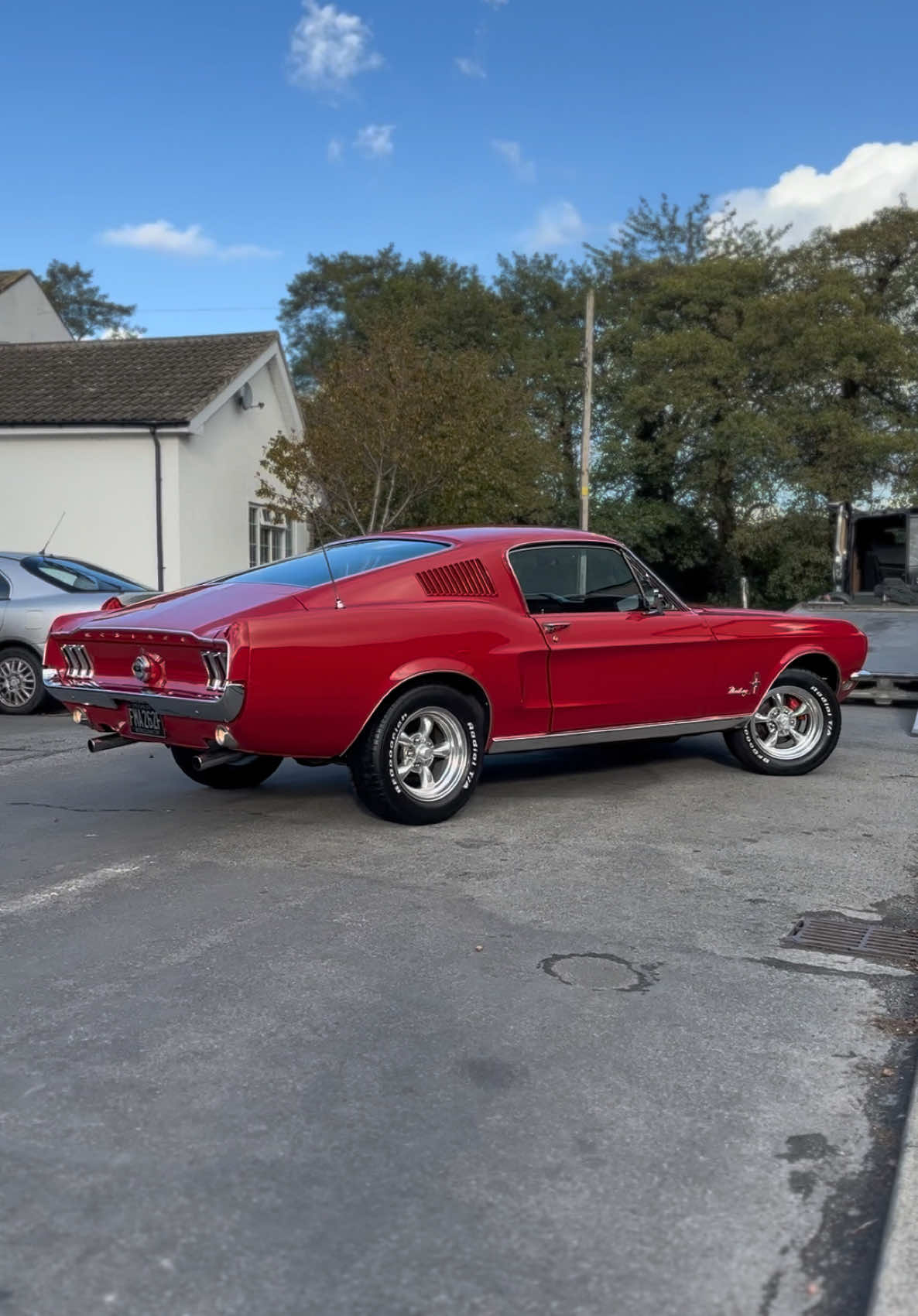 Mustang Fastback now sold & heading to its new home! Visit www.retroclassiccar.com to see our latest stock. #RetroClassicCar #FordMustang #Mustang #MustangFastback #V8