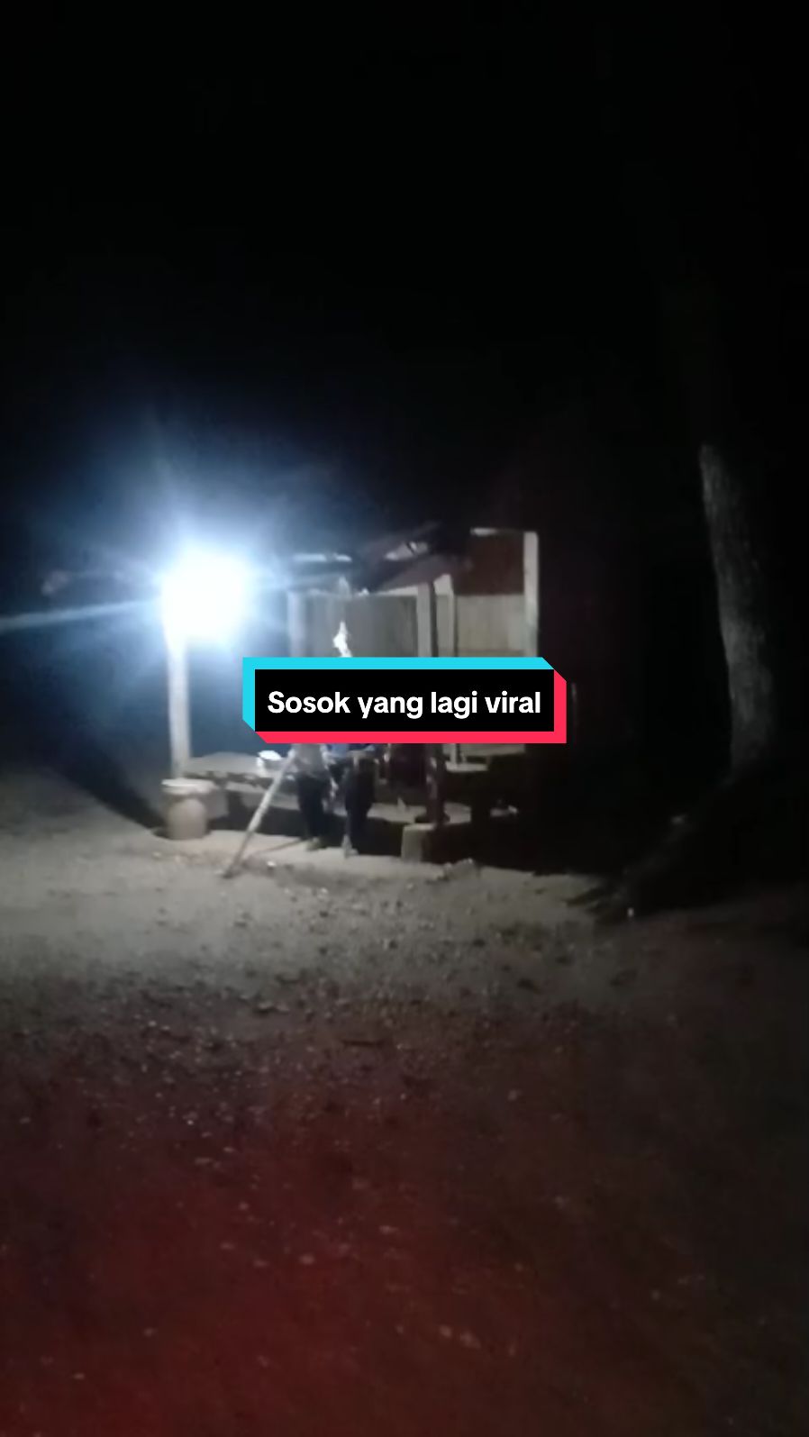 lokasi di gunung kencana .  #banten #horor #hantu #sosok #misterius #raja #gunung #malam #santri #santrisalafy #fypシ゚ 