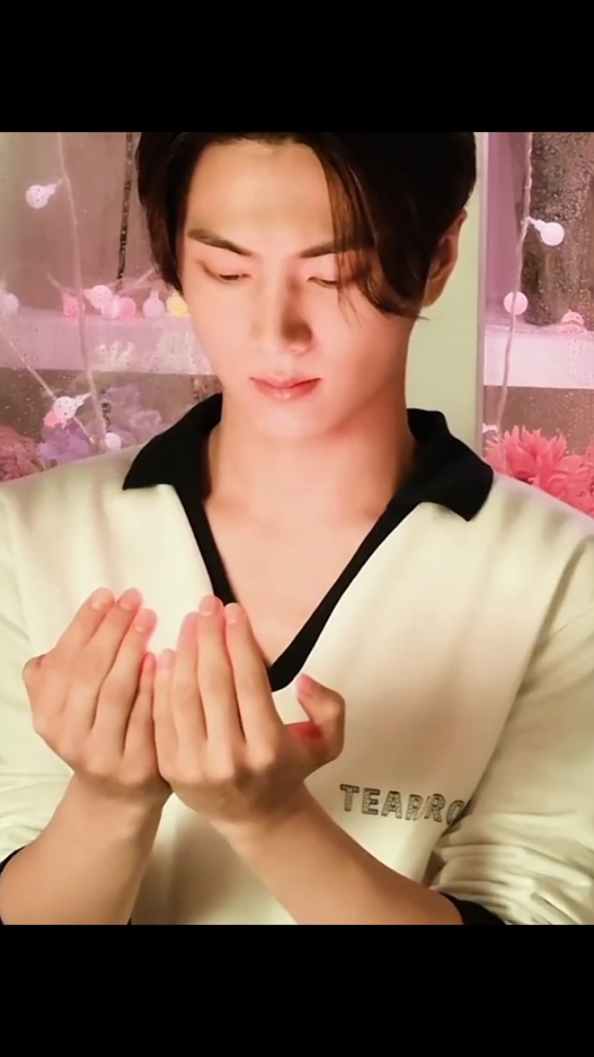 Masya Allah, Enhypen Mode Anak Pesantren😇🤲🏻 (video enhypen islamic vibes -> enhypen berdoa -> mualaf -> agama enhypen -> heeseung -> jay -> sunghoon -> sunoo -> jungwon -> niki -> jake) #enhypen #kpop #islamic 