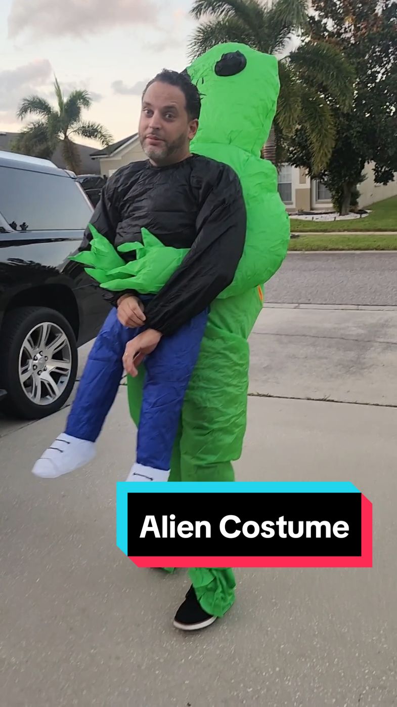 This alien Halloween Costume is soo funny! It's available now on the tiktok shop. #costume #costumeideas #halloweenlook #halloweencostume #halloweenishere #dressup #halloween2024 #shophalloween #halloweendiy #falldealsforyou #tiktokshopholidayhaul #tiktokshopblackfriday #tiktokshopcybermonday #tiktokshopfallsale #treasurefinds 