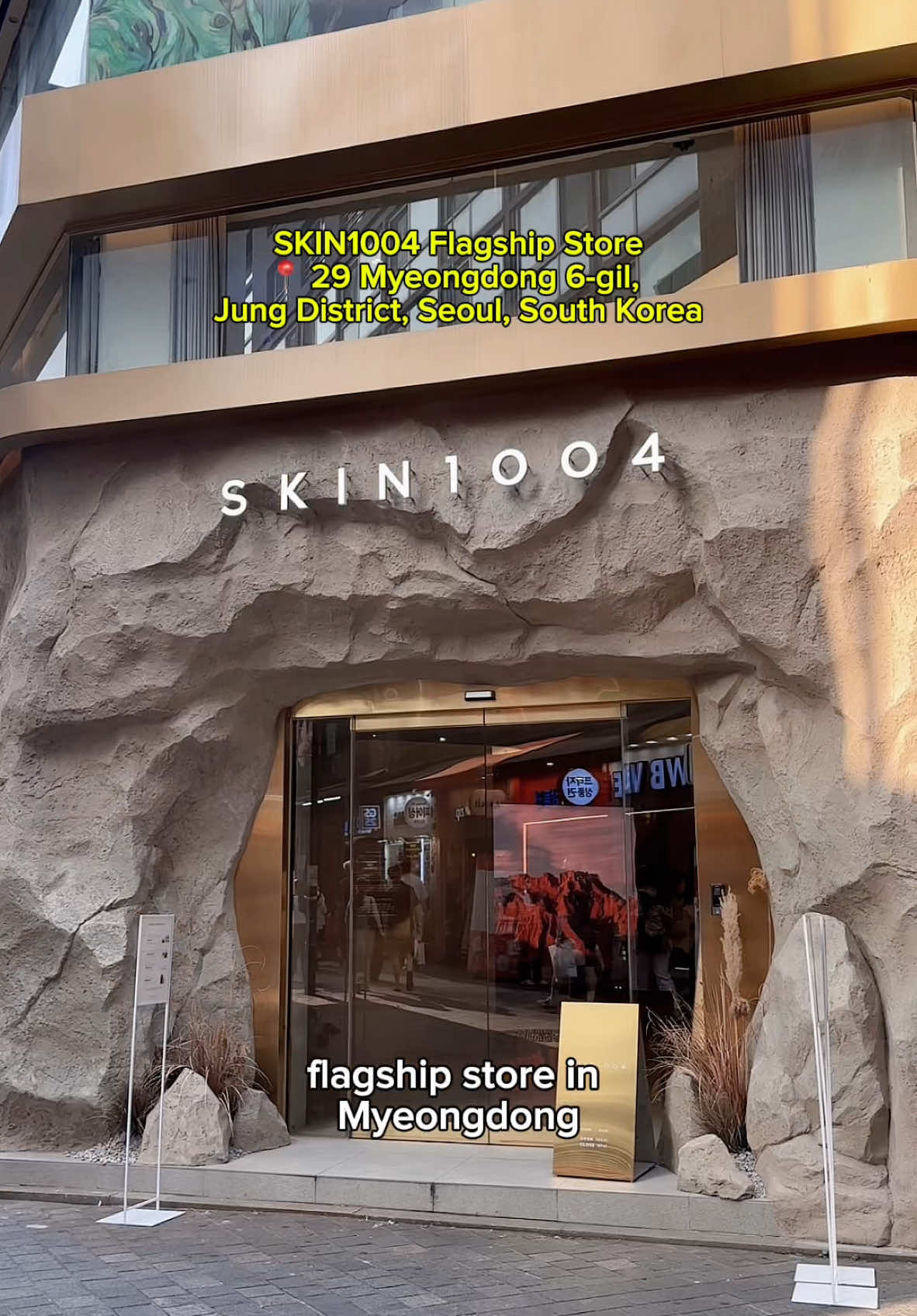 @SKIN1004 Official Flagship Store  📍29 Myeongdong 6-gil, Jung District, Seoul, South Korea filmed on 7 September 2024.  #skin1004 #skin1004flagshipstore #kbeauty #koreanskincare  #koreanbeauty #seoul