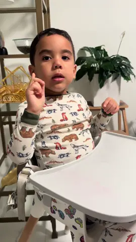 Todos necesitamos este recordatorio! 4 años y ya está claro 🤭🥹 #momlife #toddlermom #fyp #cute #amor #caballero #gentleman #Love #parati #latinamom 