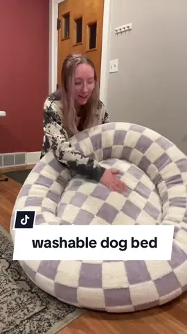 im being so serious when i say this is the best dog bed ever! super thick, waterproof, and easy to clean!    @Lesure Pet  #lesurepet #dogbed #waterproofdogbed #howto #clean #washabledogbed #dogbed #catbed #donutbed #dogsoftiktok #catsoftiktok #pettok #dogproducts #orthopedic #orthopedicdogbed #tiktokshoppets #tiktokshop  #tiktokshopblackfriday #tiktokshopcybermonday #falldealsforyou #tiktokshopholidayhaul #flashsale #tiktokshopsale #foryoupage #fyp 