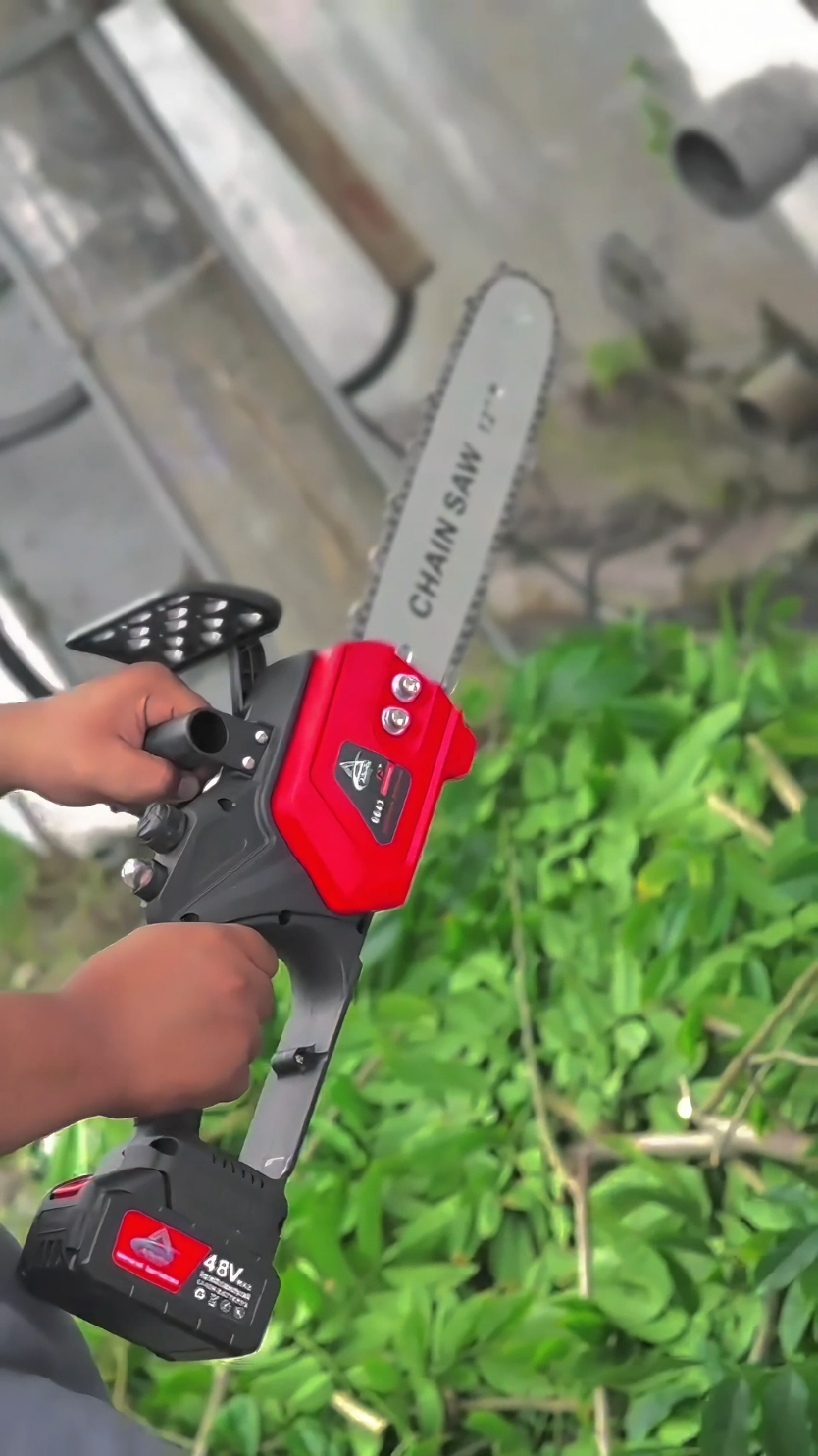 ECOSEN Gergaji Rantai Elektrik Mini 12 Inch Portable Genggam Lithium 358V Chain Saw ✅ Lingkup aplikasi: memangkas pohon buah-buahan, menebang pohon ✅ Bahan: Pegangan plastik PVC +Baja paduan berkualitas tinggi ✅ Tegangan: 358VF ✅ Panjang panduan: 12