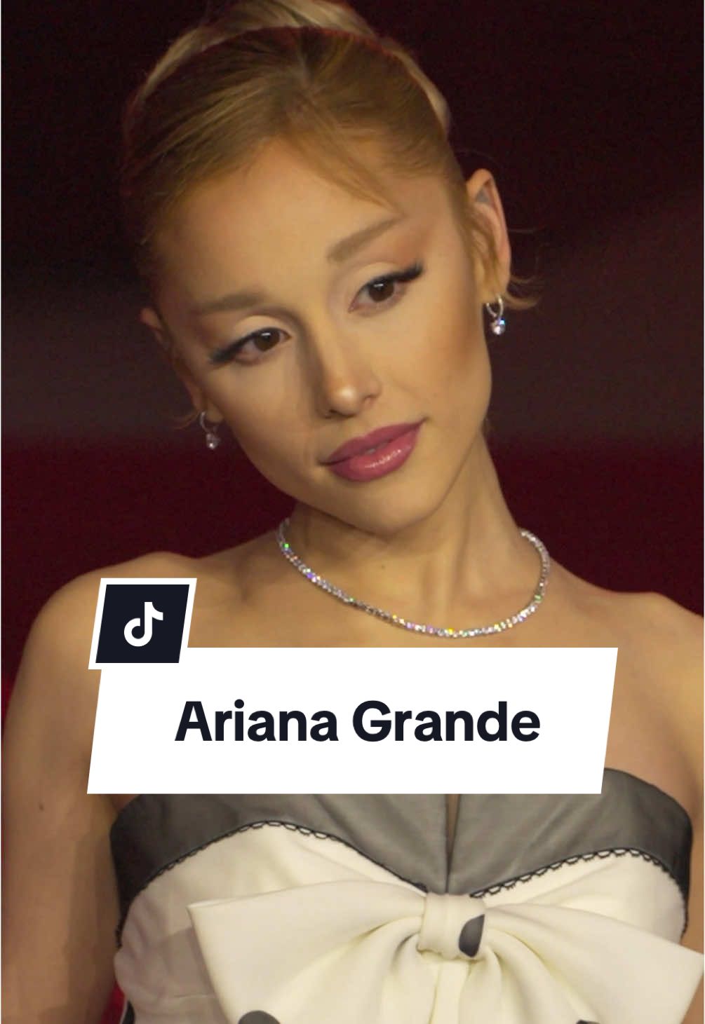 We love to see #ArianaGrande from the #AcademyMuseumGala’s POV. 😍 (🎥: Getty) 