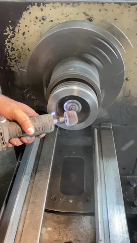 Limpando pistao do scania #CapCut #machine #torno #fresadora #cnc #usinagem #o #industria #a #metal #mecanizado #mecanica #metalurgica #fresa #machining #metalmecanica #n #lathe #ceramica #cncmachining #ferramentaria #tornearia #mecanizadocnc #metalurgia #tornocnc #machinist  #engenharia #tornomecanico #cncmachine