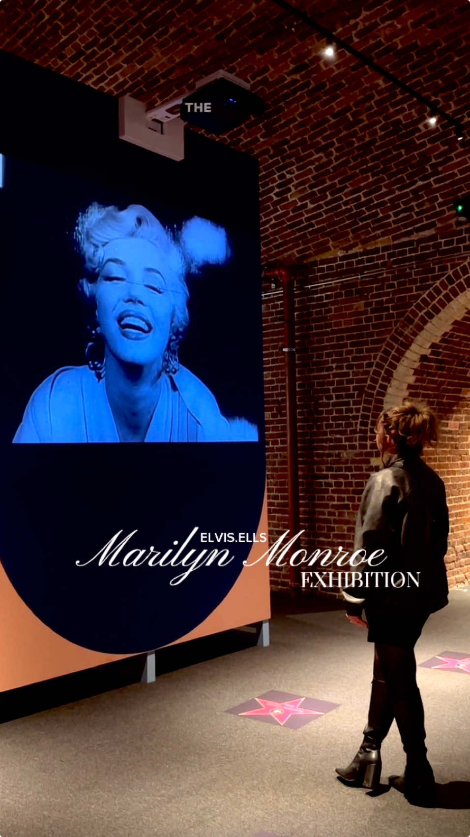 A little sneak peek at the new Marilyn Monroe exhibit in London at @Arches London Bridge 💋 #marilynmonroe #marilynmonroeicon #marilynmonroeexhibition #vintage #elvistok 