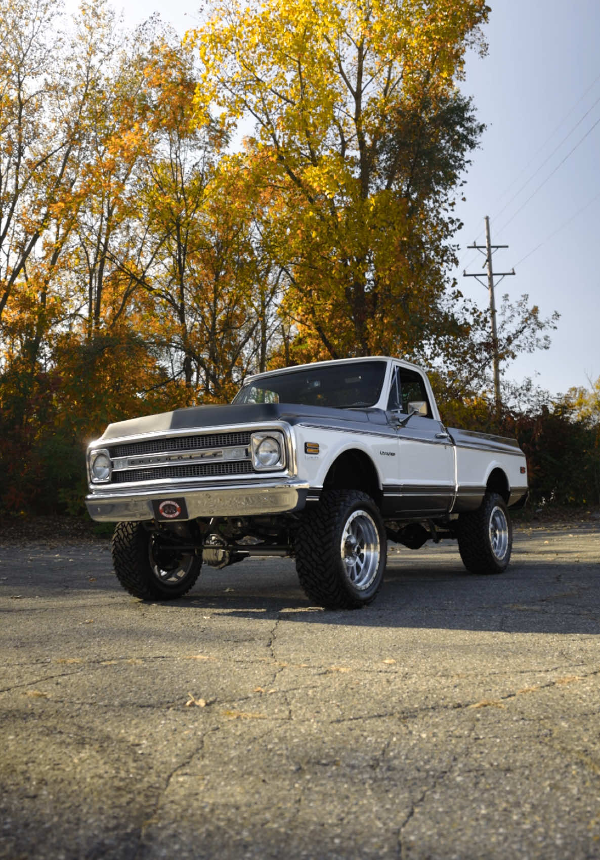 Check out this beautiful 1969 Chevrolet C/K Pickup 4X4 under the fall colors 😍🍁