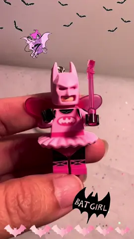 #ad #giftfromtiktokshop #batman #batgirl #batgirlkeychain #keychain #backpackkeychain #batgirltiktok #superhero #TikTokShopNewArrivals #tiktokshopholidayhaul #ShopaMomentforyou #TikTokTravelCampaign #hiddengems #ttsacl #TikTokShopBlackFriday #falldealsforyou  #TikTokShopCyberMonday
