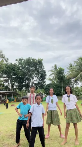 Luhhh galing mga  Monalisa!  pinag gagawa nyu sa phone ko mag marunong p sila sa DC nato kay sa sa akin huhu 😅😆😊 #mkdforyou #fyp #sirbry  #fyp #fypage #DanceChallenge #fypシ゚viral #goodvibes #tiktok #viral 