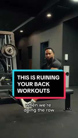 If you are feeling your biceps in your rows workouts, then you might be bending your arms too much! One tip I always tell people is to keep your arms as straight as possible for as long as possible and don’t bend past 90 degrees when you bend past 90 degrees you will engage your biceps which can lead to your arms tiring out but to the demand on the elbow flexors!  If your goal is to get the most out of your training so you can build the ultimate physique, then my JACKED and JUICY METHOD EBOOK is perfect for you! (l!nk in profile) #workouttips #weighttraining #strengthtraining #papapump #bodybuilding  