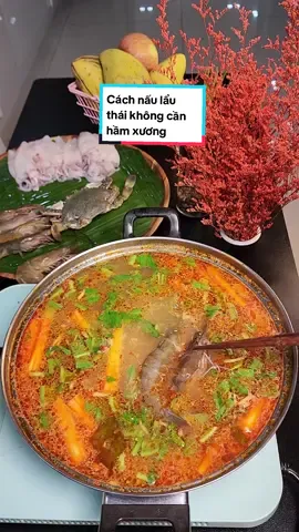 Cách nấu lẩu thái không cần hầm xương và gói gia vị.  Nguyên liệu: - 2 trái lê - 2 trái thơm - 2 trái táo - Cà chua, chanh, ớt - Giềng, sả, rau thơm - Lá chanh - Sa tế, cốt dừa - Hải sản và rau ăn kèm tùy thích.#lauthai 