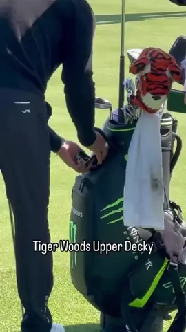 Tiger woods even uses caffeine pouches #tiger #tigerwoods #golf 