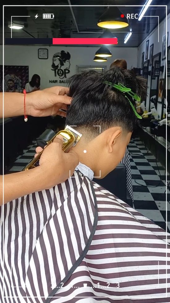 midtaperfade#barberthantzin#တောင်ကြီးမြို့ #tiktokmyanmar #ကလောမြို့ #foryourpage #Taunggyi #အေးသာယာမြို့ #fypシ゚viral🖤tiktok #barberlife 