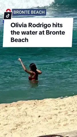 Pop superstar #OliviaRodrigo has been spotted enjoyjng some sun at #Sydney’s #BronteBeach! ☀️ #oliviarodrigoguts #gutstour #nsw #australia 