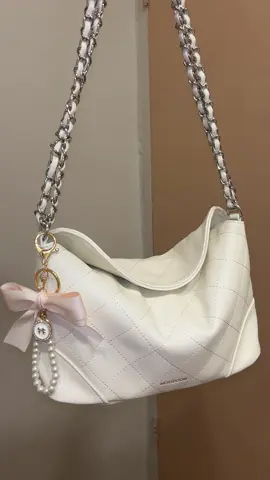 Bisa shoulder bisa selempang cakep banget 🥰 #taswanita #tasjinjing #tasselempang #tasselempangwanita #tasmossdoom #shoulderbag 