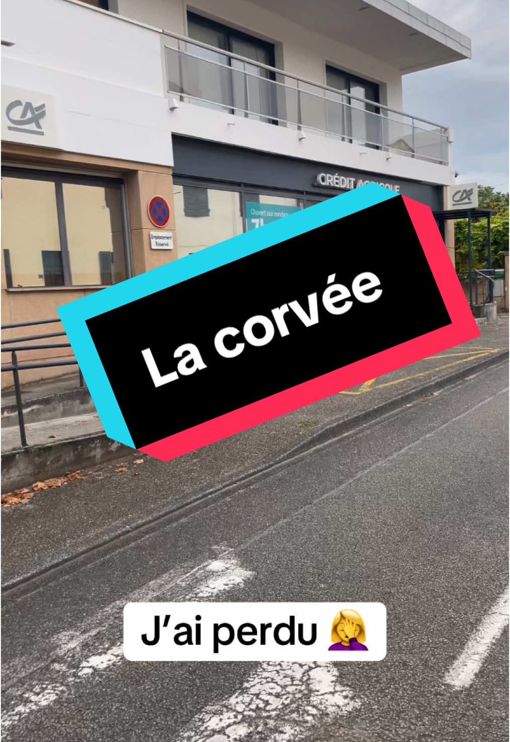 Les chèques ça me gonfle 🤦‍♀️ #depot #cheque #banque #repauto01 #corvee #chiant #paslechoix 