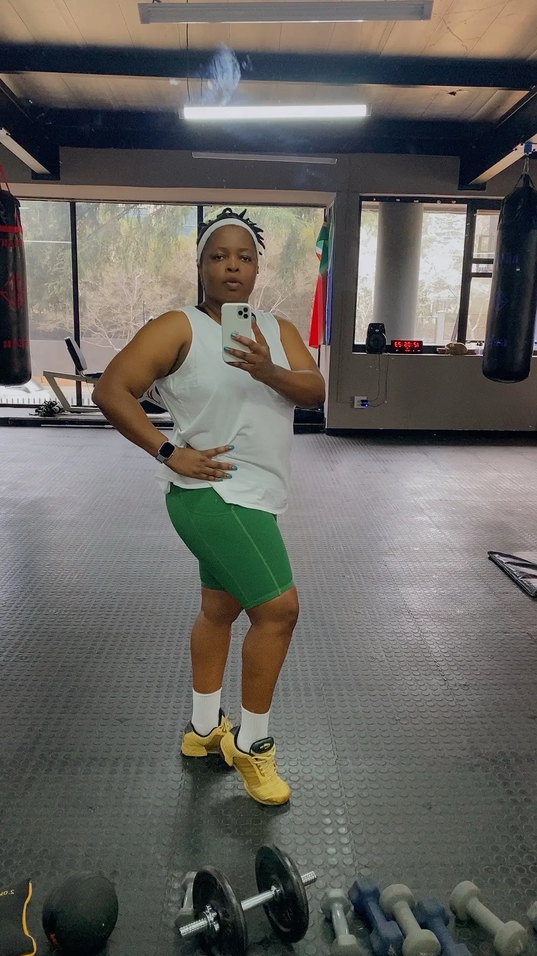 When the coach keeps saying five more minutes just know its a scam😂😂😂😂. Coach Achene kept saying five minutes champ 😂😂😂and he kept on adding sets 😂😂.  Honest truth I wasn’t in the mood of boxing today but because i have goals that im wotking at had to pull myself to it .  #merfitness  #sweat #boxinggirl  #boxing🥊  #enduranceaddict 