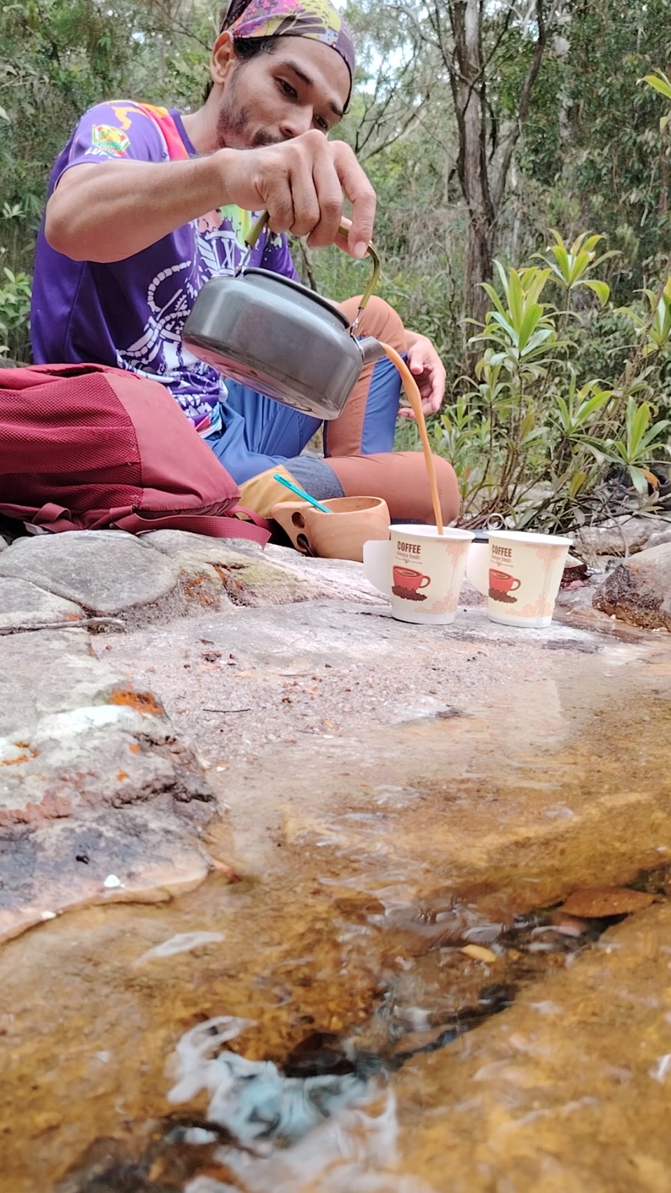 Ayuh ngopi dulu sambil healing tepi sungai #luffyadventures #merendanghikers #ngopi #healing #sungai #fyp 