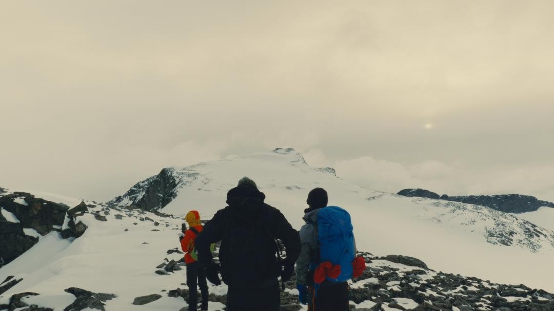 hiking to the summit of the highest mountain in Northern Europe with the boys. (2469m) #norway #galdhøpiggen #cinematic #Hiking #mountain 