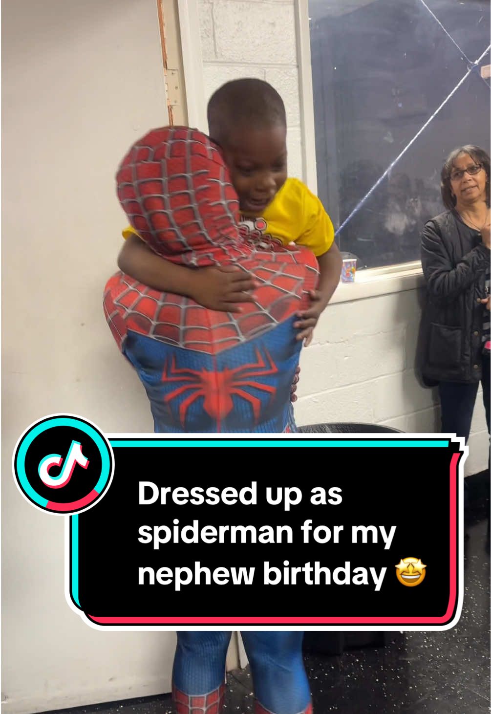 My nephew loves spiderman so I had to do it for him ♥️ #spiderman #auntie 