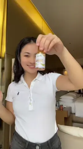 The new Day and Night Niacinamide Face Serum is out in the market! 🧡✨ Yes na yes, mga ka-glowy! Mayroon na rin tayong SERUM to add in your skin care routine. Pair your GlowyWhiteSkin Ultra Whitening Face and Body Soap with out Niacinamide Face Serum to achieve that HEALTHIER, GLOWING GLASS SKIN! 🧡🤩 Love your skin with our Day and Night Niacinamide Face Serum and Ultra Whitening Face and Body Soap. Love your skin with GlowyWhite Skin by Jean ✨🧡 #glowywhiteskinbyjean #niacinamidefacialserum #niacinamide #facialserum #glassskinroutine 