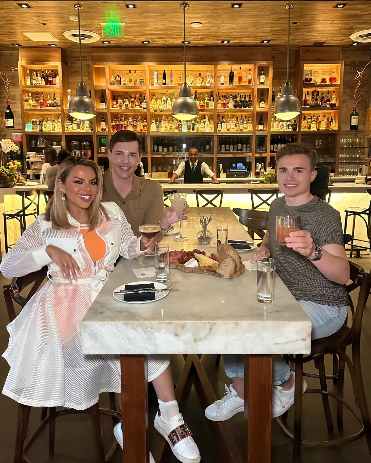 My Loves are visiting California ♥️ @Bradley marlow @bcott18 feeling so loved  @Sandra Bullets 🥰 #losangeles #california #Love #friends #beverlyhills #rodeodrive