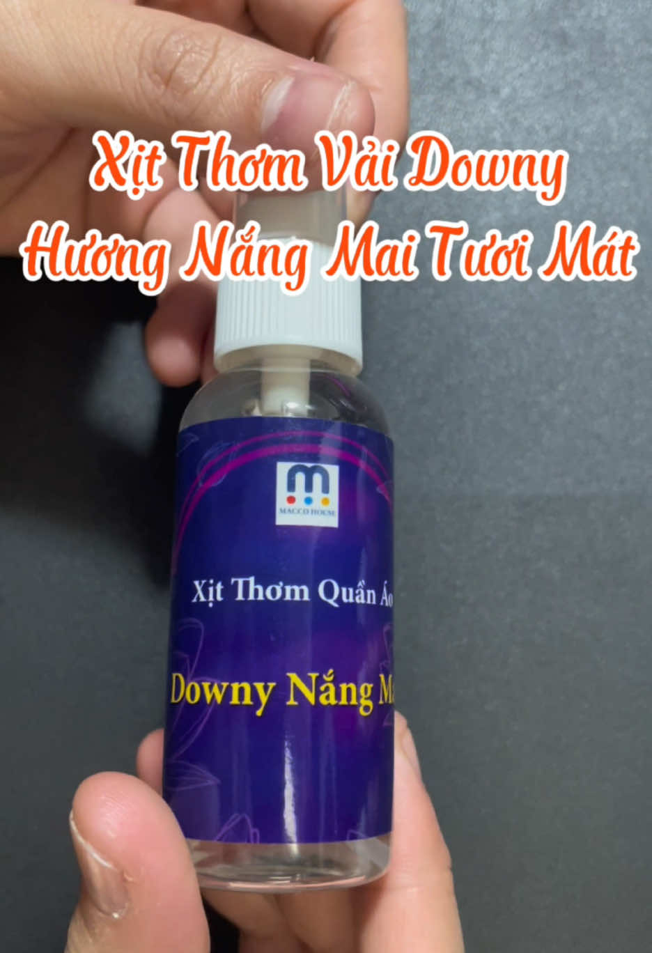 Xịt thơm vải Hương Downy Nắng Mai Tươi Mát #xitthomquanao #xavaikho #xitthomvai #maccohouse 