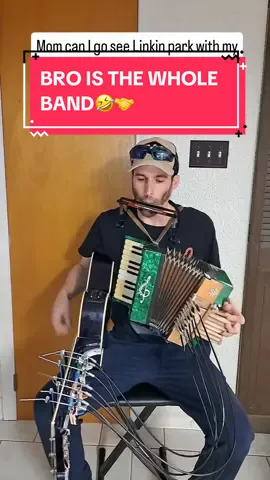 Why go see a band when you have it at home 🤝🤣 Via: IG/eric_coquin_poirier  