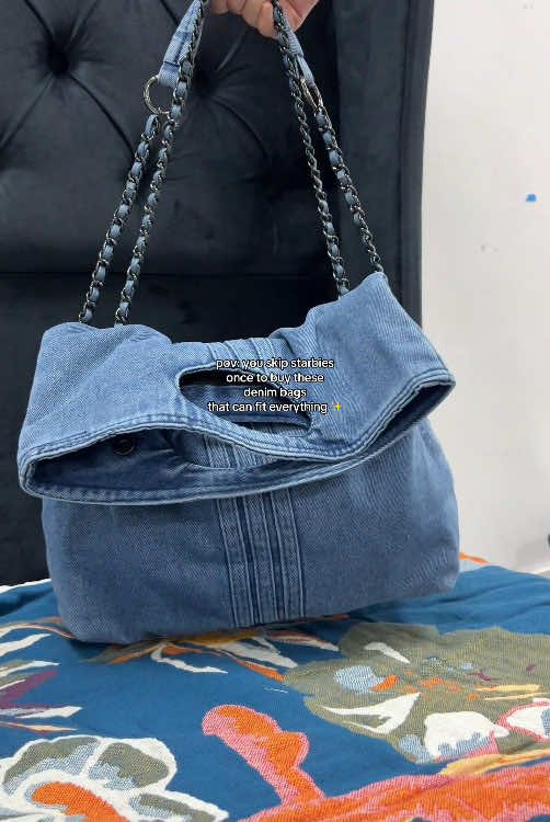 This is soooo freakin cuteee 🥹🫶🏻 #totebags #totebagaesthetic #tote #bag #baglover #denim #denimbag #whatsinmybag #workbag #unibag #collegebag #schoolbag #handbag #shoulderbag #falldealsforyou  #fallfreshness #falloutfits #fallstyle #fallfashion #ootdinspo #tiktokshopblackfriday #tiktokshopcybermonday #tiktokshopholidayhaul 