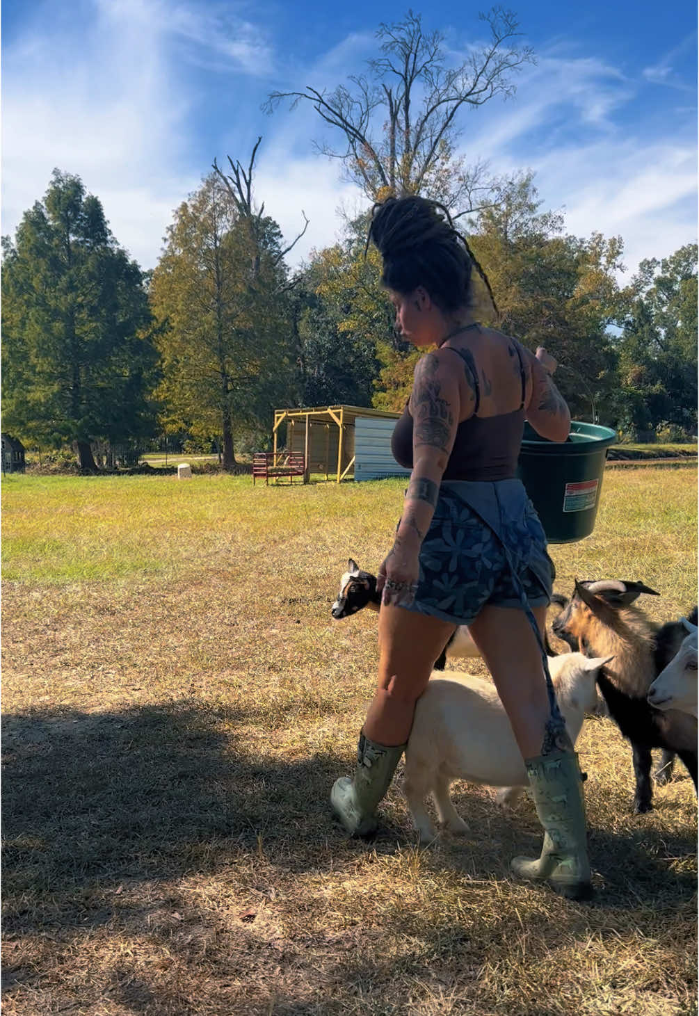 a little day in the life of a female farmer 🤎✨ #farmlife #hippie #rancher #homestead 