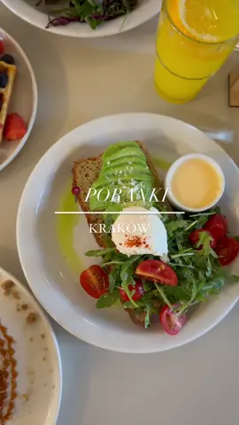 📍PORANKI, KRAKÓW A BREAKFAST OF QUEENS 🤌🏾 ⭐️ FANTASTIC SERVICE ⭐️ FANTANSTIC MENU ⭐️ FANTASTIC PRICES a GOLD star on my list of recommendations that you HAVE to go to if you’re in Kraków. i actually was super indecisive as to what i wanted bc the options were all so good so i ended up getting TWO breakfasts 🐽 (along with my coffee) i ordered: ☕️ cappuccino  🥞 caramelised apple pancakes 🥑 ”with avocado” toast all of which came out SUPER FAST and were all TEN OUT OF TEN 🤤.  THE BEST PART WAS THAT MY ENTIRE MEAL CAME TO LIKE £16 (82 PLN) 🤯🤯  honestly no complaints here, HIGHLY recommend 🙌🏾 TLDR: 10/10 BRUNCH IN KRAKÓW follow me on instagram!! @foodflightsandfeelings #poranki #krakow #kraków #poland #breakfast #brunch #coffee #wheretoeatinkrakow #krakowrestaurant #krakowcafe #krakowfood #food #pancakes #avocadotoast #bestbreakfastever #travel #foodblogger #travelblogger #Foodie #polishfood #traveltiktok #foodtiktok #fyp #foryoupage